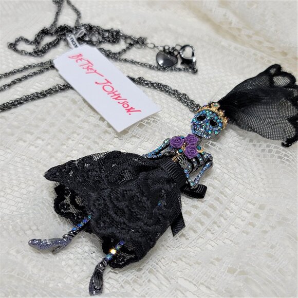 Betsey Johnson Rhinestone Skeleton Necklace w Black Lace NWT - Picture 12 of 12